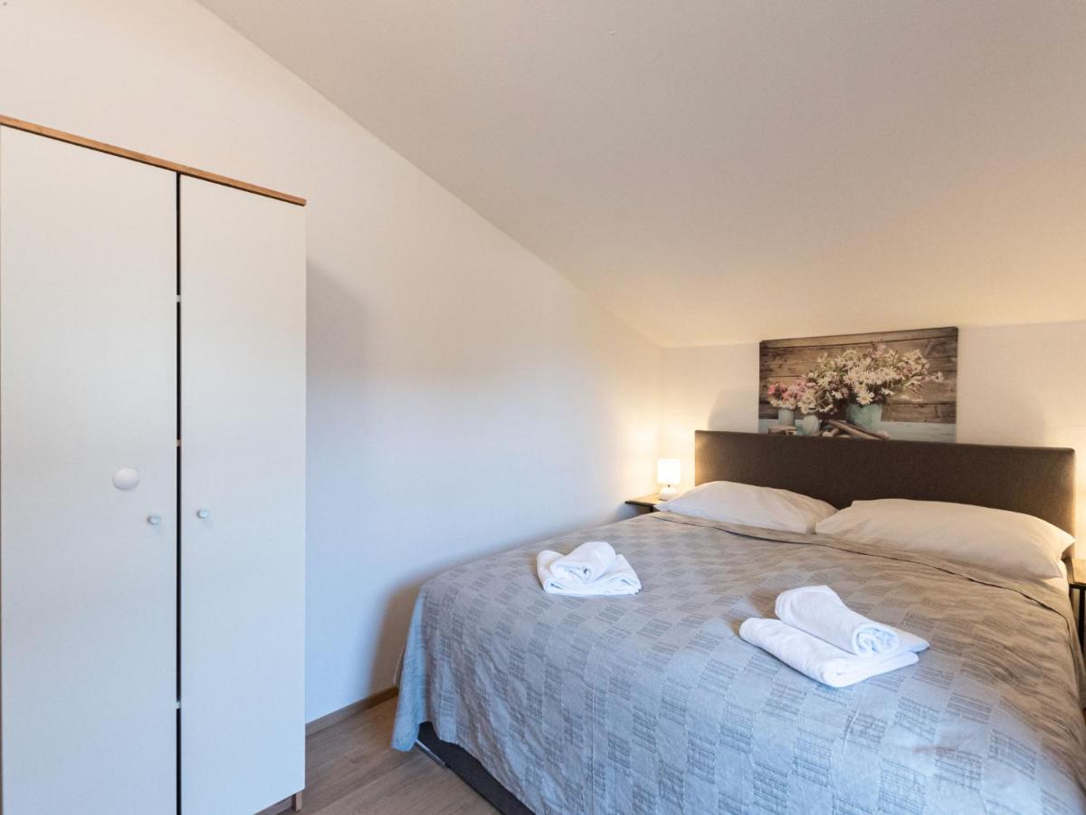 Alpenchalets - Zse202 By Interhome